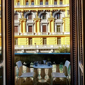 umberto-house.hotels-amalfi.com/